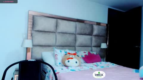 Stefany online show from October 2025 11:38:01 PM