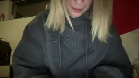 stefy_glow online show from February 2025 07:48:02 PM