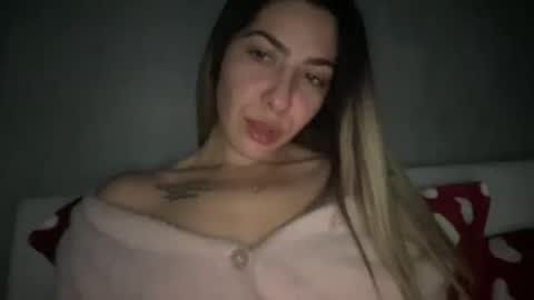 stefy_glow online show from November 2025 11:03:01 PM