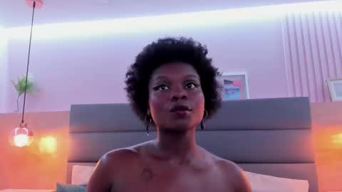 STELA online show from October 2025 01:45:01 PM