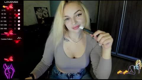 Stella  Cox online show from September 2025 05:41:02 AM