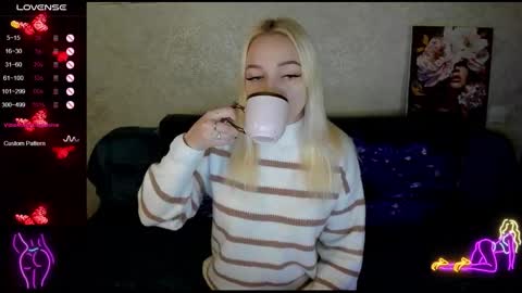 Stella  Cox online show from November 2025 01:21:02 PM