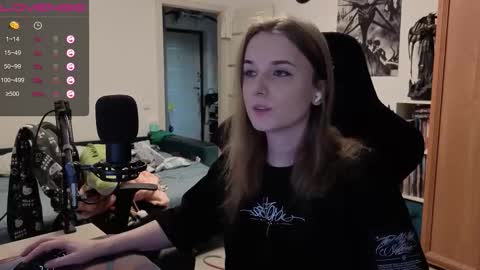 Snapshot of stella_and_carol chatting on October 2025 02:15:01 PM Diana online show from October 2025 02:15:01 PM