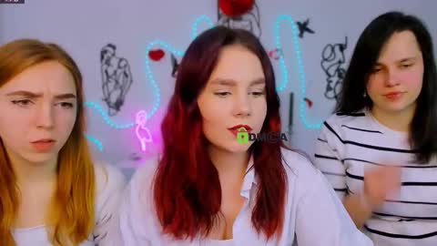 Snapshot of stella_flower chatting on February 2026 12:57:02 PM stella_flower online show from February 2026 12:57:02 PM