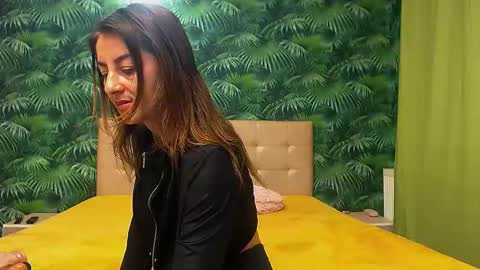 Snapshot of stella_john chatting on December 2024 09:21:02 AM Stella John online show from December 2024 09:21:02 AM