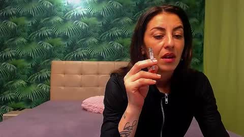 Snapshot of stella_john chatting on December 2024 08:02:01 AM Stella John online show from December 2024 08:02:01 AM