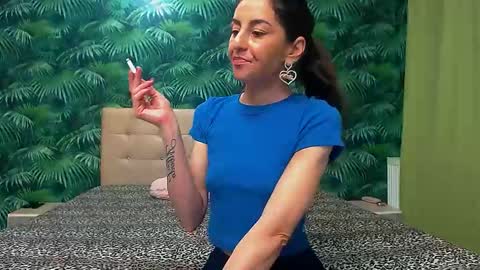 Snapshot of stella_john chatting on January 2025 05:48:02 AM Stella John online show from January 2025 05:48:02 AM