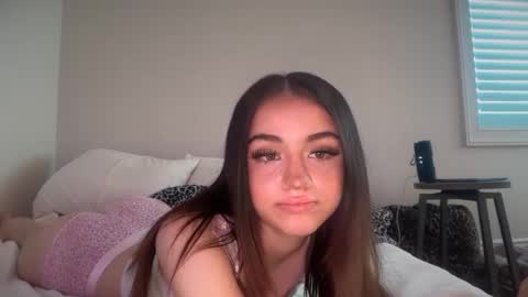 stellapearl online show from October 2025 08:07:01 PM