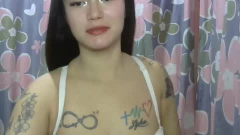 Snapshot of stellapearlx chatting on December 2025 01:11:01 AM Stellapearlx online show from December 2025 01:11:01 AM
