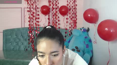 Stephania online show from February 2025 01:38:02 PM