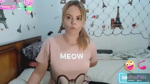 Stephanie   online show from September 2025 09:53:02 AM