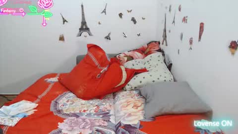 Stephanie   online show from November 2025 11:34:02 AM