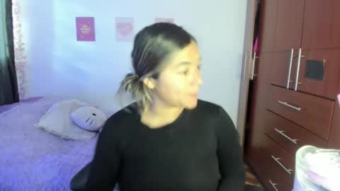 Stephanie  online show from October 2025 09:55:02 PM