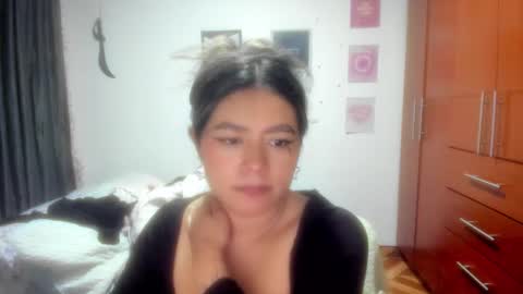 Stephanie  online show from January 2026 05:11:02 AM