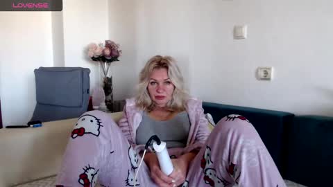 stefany online show from January 2026 01:04:01 PM