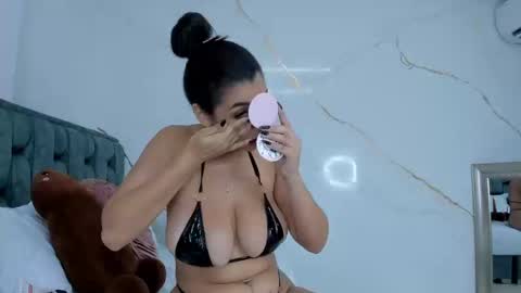 Snapshot of stephanysc chatting on September 2025 11:04:02 PM Stefanny online show from September 2025 11:04:02 PM