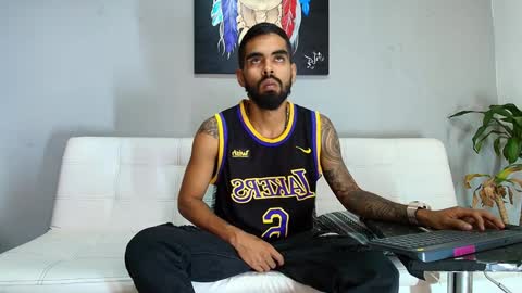    ................     online show from December 2024 09:52:01 PM