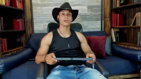 Snapshot of sterling_magnus chatting on February 2026 08:40:01 PM online show from February 2026 08:40:01 PM