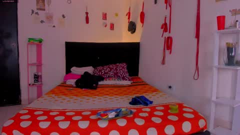 Snapshot of stevenfortaniax chatting on September 2025 09:28:02 PM TANIA-STEVEN online show from September 2025 09:28:02 PM