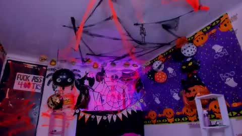 Snapshot of stevenfortaniax chatting on October 2025 12:11:02 AM TANIA-STEVEN online show from October 2025 12:11:02 AM