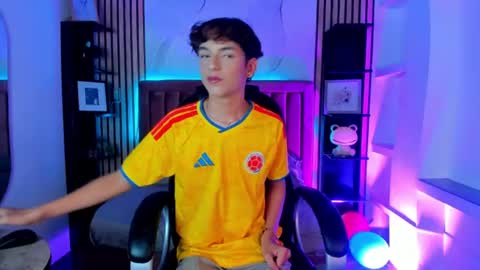 Sthepano  online show from June 2026 03:27:02 AM