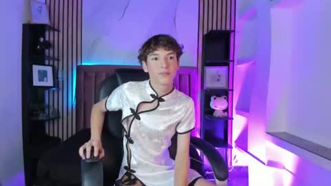 Sthepano  online show from July 2026 03:22:01 AM