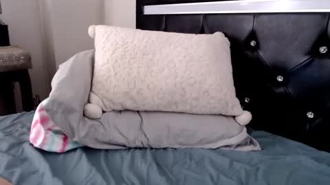 Bonnie Naylor online show from January 2025 06:54:02 PM