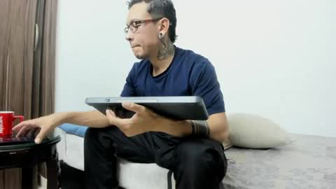 stiven_trainer online show from June 2026 01:01:01 AM