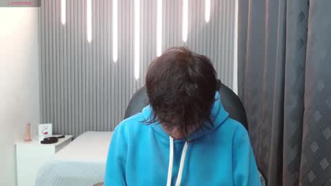 Stiwen online show from February 2026 01:11:01 PM