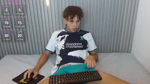 Snapshot of stiwentwink chatting on April 2026 06:32:01 PM Stiwen online show from April 2026 06:32:01 PM