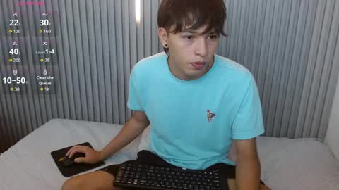 Snapshot of stiwentwink chatting on May 2026 01:08:02 PM Stiwen online show from May 2026 01:08:02 PM