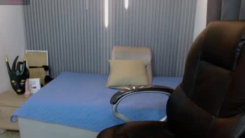 Snapshot of stiwentwink chatting on May 2026 01:28:01 PM Stiwen online show from May 2026 01:28:01 PM