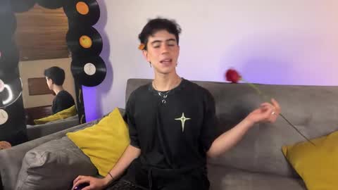 Snapshot of stolas_ying chatting on February 2026 12:45:02 AM Stolas online show from February 2026 12:45:02 AM