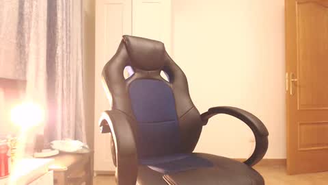 taira altair maturana online show from March 2025 04:34:02 AM