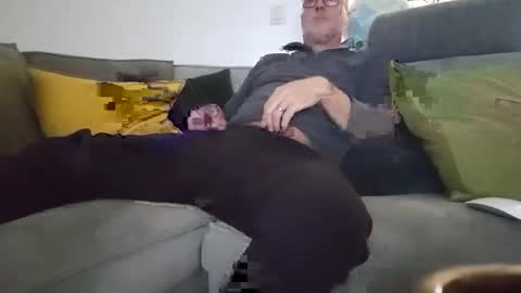 Str8neighbours online show from December 2025 01:07:01 PM