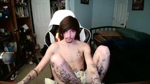 Snapshot of str8whiteboy21 chatting on December 2024 08:05:01 AM str8whiteboy21 online show from December 2024 08:05:01 AM