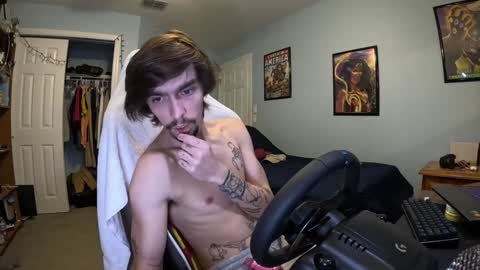 Snapshot of str8whiteboy21 chatting on December 2024 07:46:02 PM str8whiteboy21 online show from December 2024 07:46:02 PM