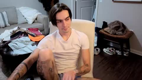 str8whiteboy21 online show from June 2026 01:45:01 AM