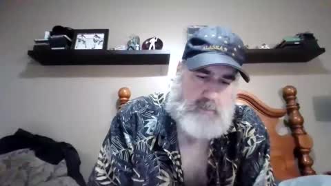 Straightbear4you online show from September 2025 11:38:01 PM