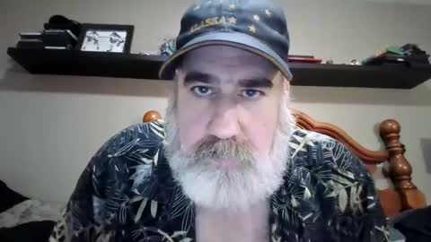 Straightbear4you online show from September 2025 10:13:01 PM
