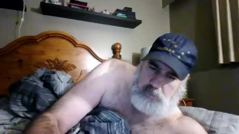 Straightbear4you online show from October 2025 10:02:02 AM