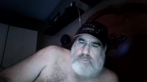 Snapshot of straightbear4you chatting on June 2026 10:53:02 AM Straightbear4you online show from June 2026 10:53:02 AM