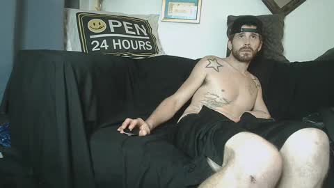 straitpipermann22 online show from October 2025 06:22:02 AM