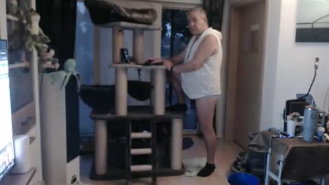 Stranger online show from October 2025 05:16:02 AM