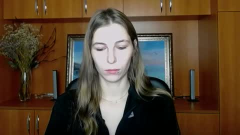 Amalia online show from November 2025 07:22:02 AM