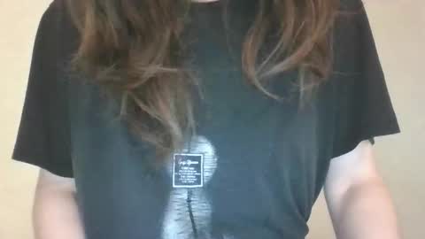 Snapshot of strawberry_soul chatting on October 2025 03:30:02 PM Harriet online show from October 2025 03:30:02 PM