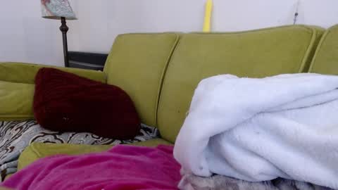 Strawberrylotsacake online show from December 2025 04:55:02 PM