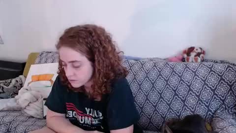 Strawberrylotsacake online show from January 2026 04:32:02 PM