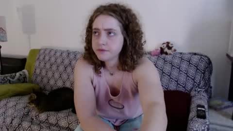 Strawberrylotsacake online show from March 2026 01:40:02 PM