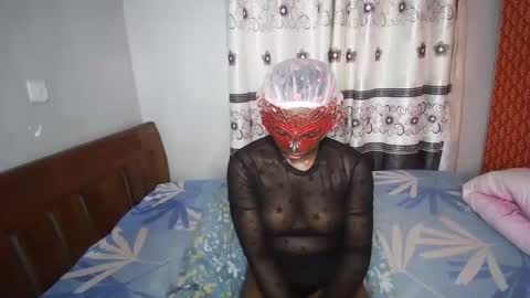 streetlioness online show from September 2025 05:03:02 PM